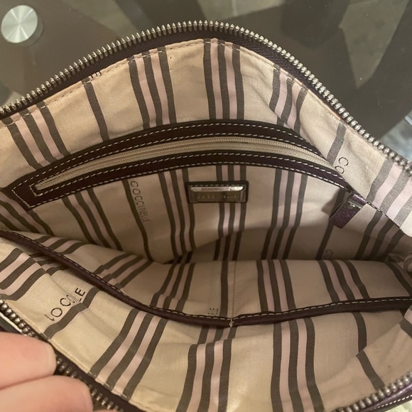 Coccinelle Genuine Leather Purple Eggplant Shoulder Bag. - Picture 3 of 5